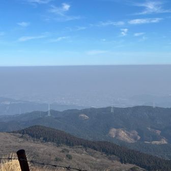何この空気の層
黄砂の影響みたいだが初めてみた😲