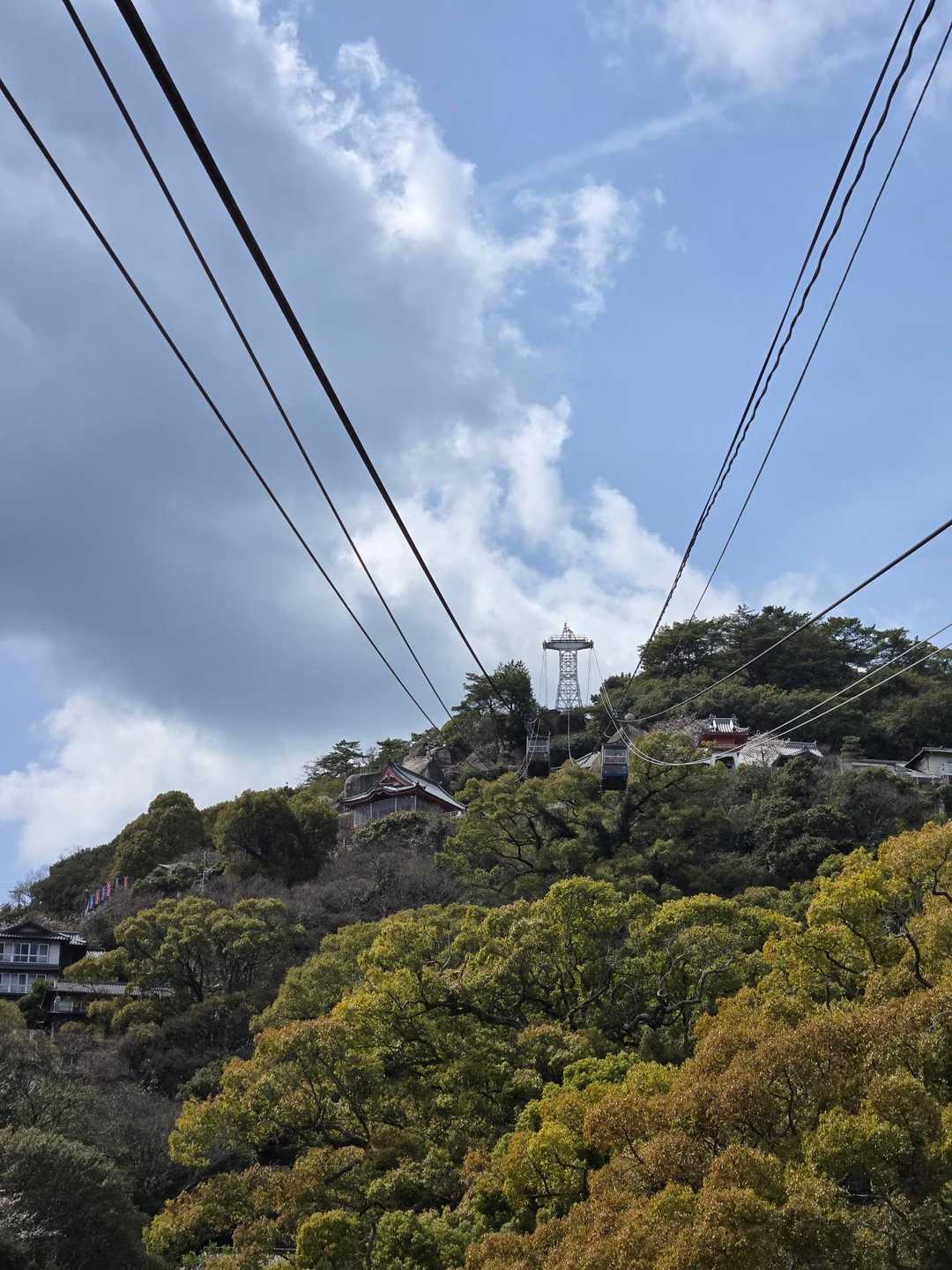 石鎚山のミニ鎖場があるらしい😄
