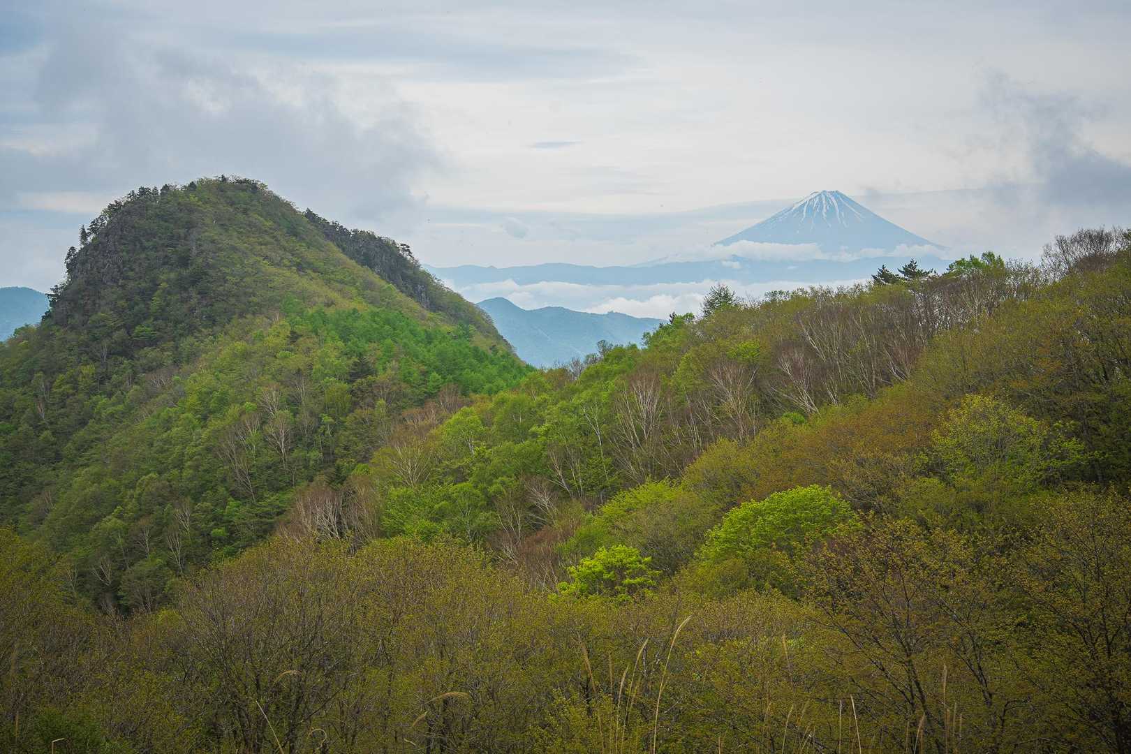 さっき登った黒富士と富士山📸