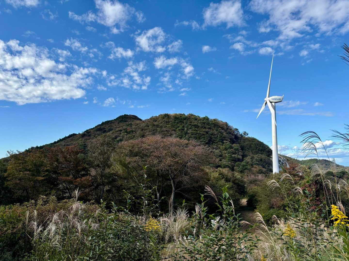 丸山付近から 燕山 加波山を眺め 小休止

ここから先は誰ともスライドしませんでした