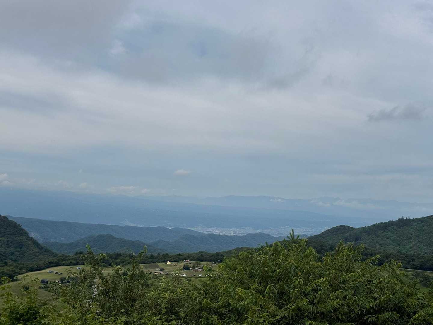 物見山-香坂峠-神津牧場 縦走コースの写真