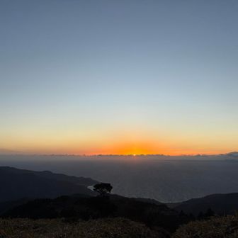 雲ひとつない最高の夕日