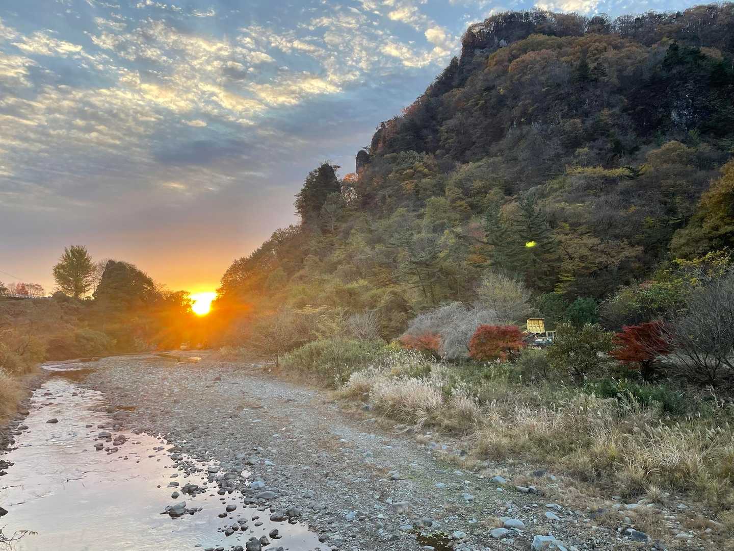 日の出とともに登山口へ🌅