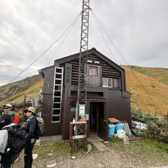 駒の小屋