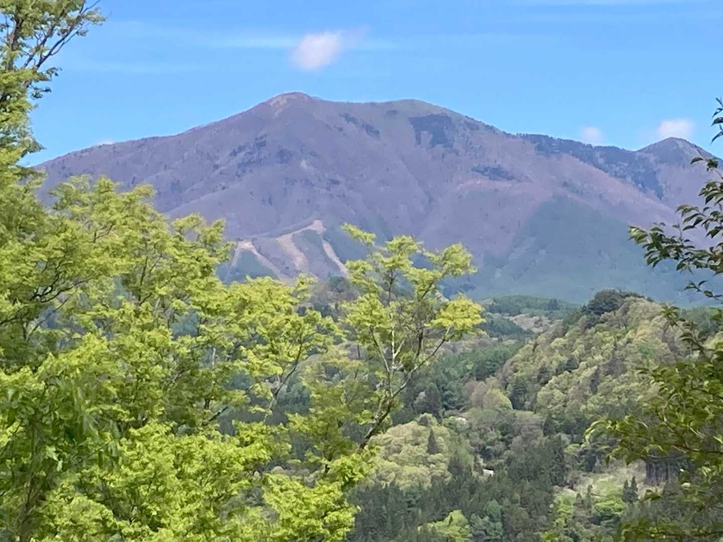 飯縄山も(ズーム🔍)