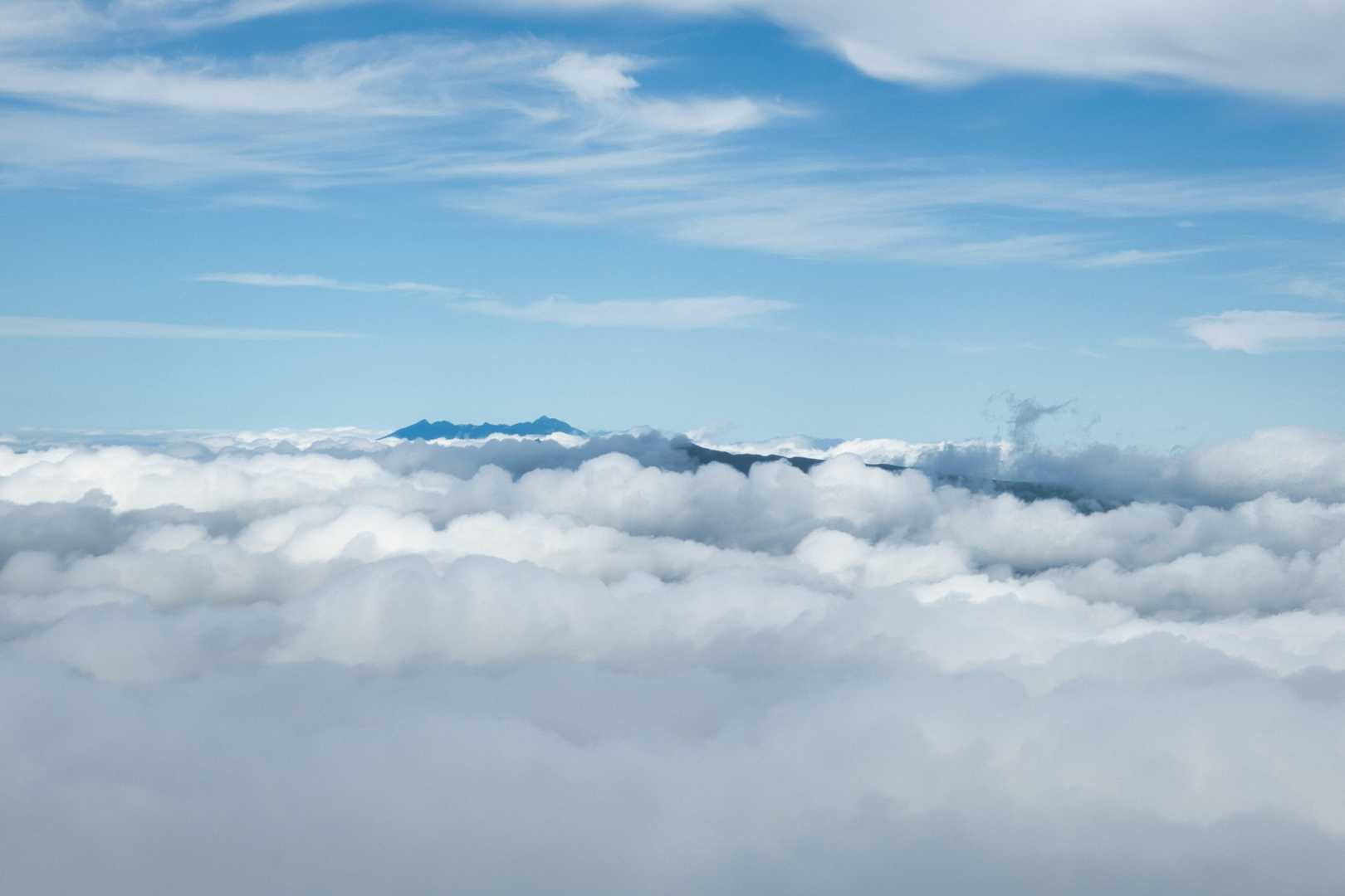 羅臼岳でのヒグマによる痛ましい事故から10日が経ちました。
登山者の方のご冥福をお祈りするとともに、改めて山に向き合う心を引き締めたいと思います🙏