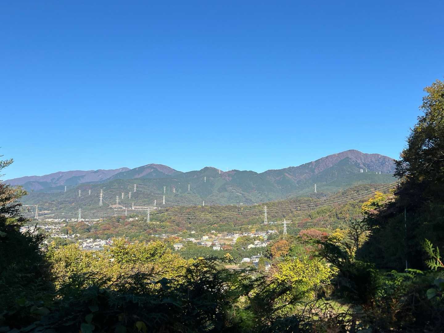 大山と丹沢の山々。
大山さんは、1年後目標❗️