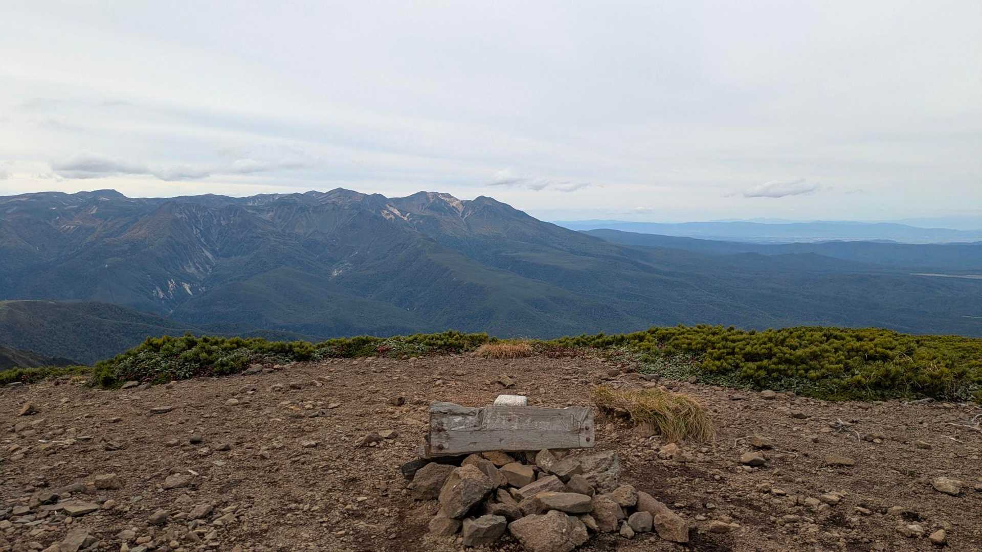 ニセイカウシュッペ山登山口 往復コースの地図・登山ルート・登山口