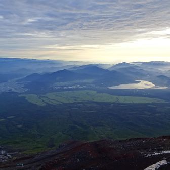 すっかり明るくなった山中湖方面