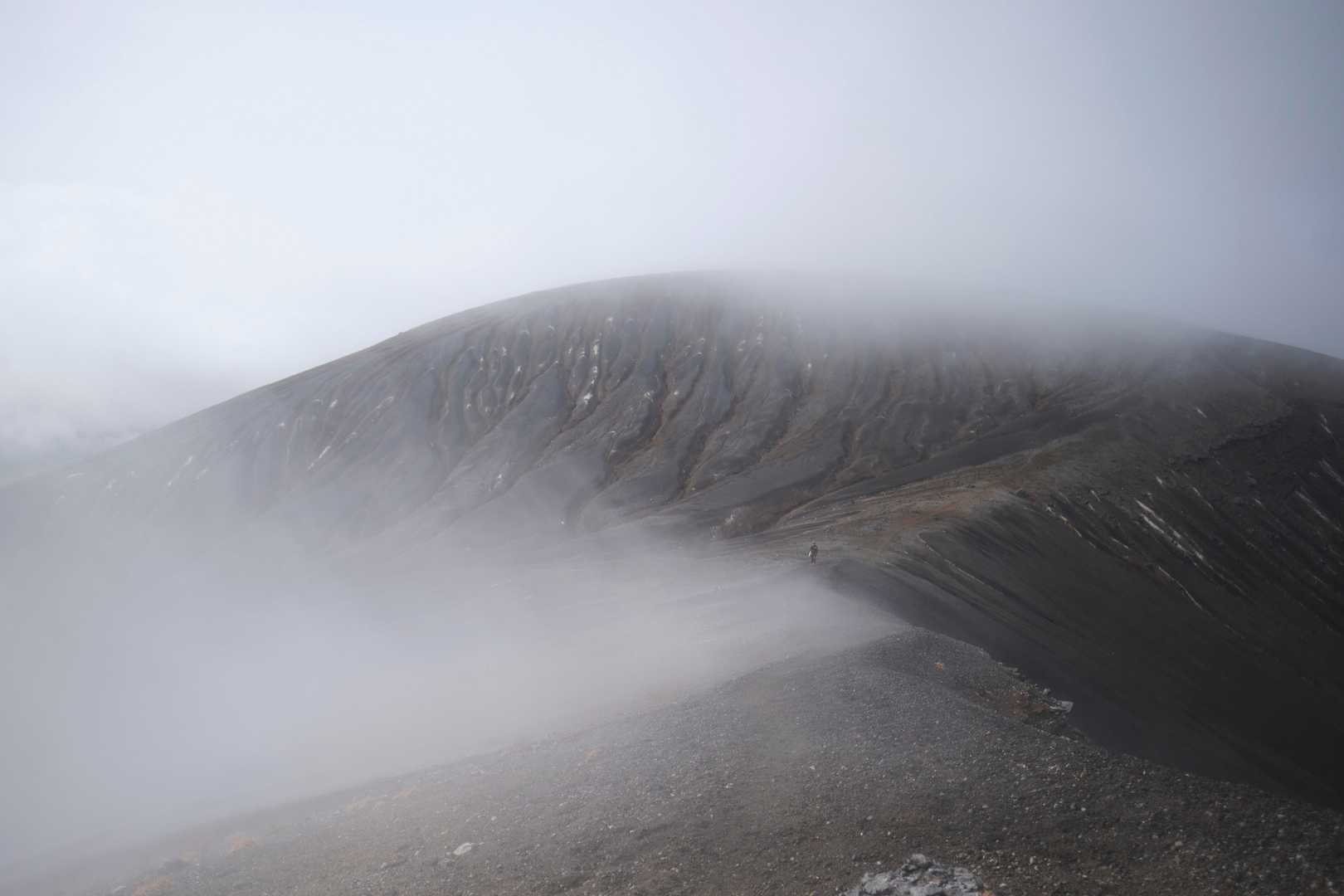 雲出たり晴れたりです