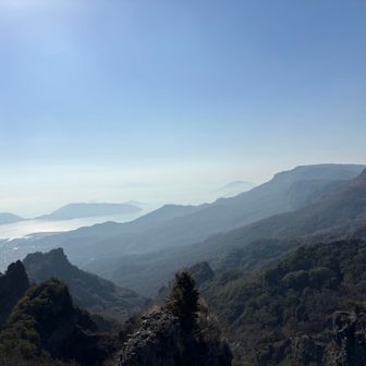 黄砂のおかげで？海が雲海にみえます