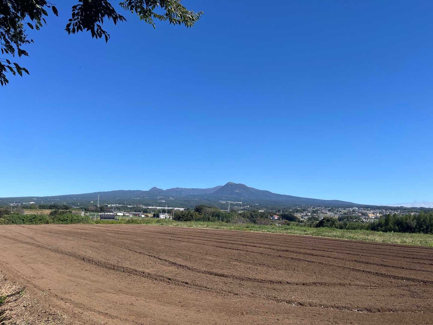 赤城山𖣰