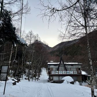 年末に来た時よりも雪が増えてました