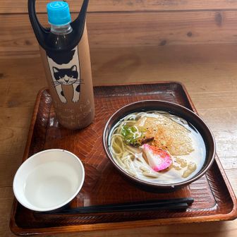 半田そうめんにキツネをトッピング