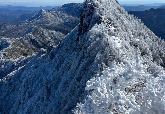 岡村達夫作 石鎚山の夜明け (15号) 岡村達夫作 石鎚山の夜明け (15号)