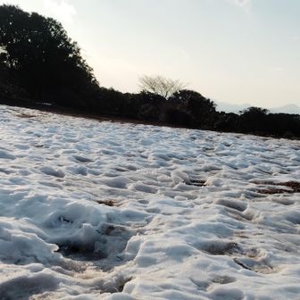 予想より残雪あり