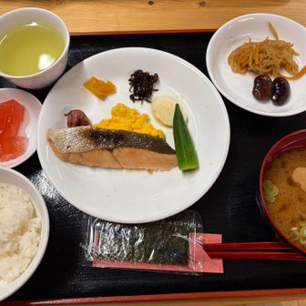 朝食