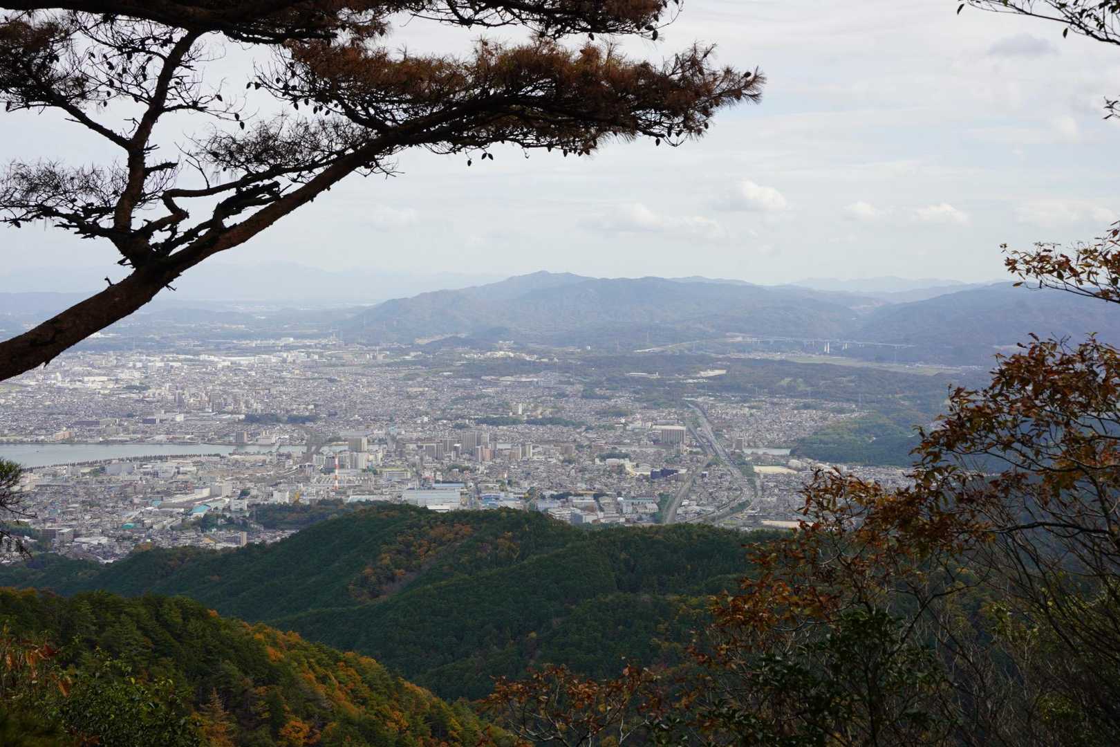 大谷駅-音羽山路傍休憩地-音羽山-石山寺駅 縦走コースの写真