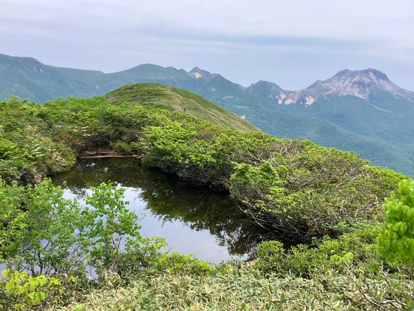 池塘と裏那須の眺め、ならではの景色ですね✨