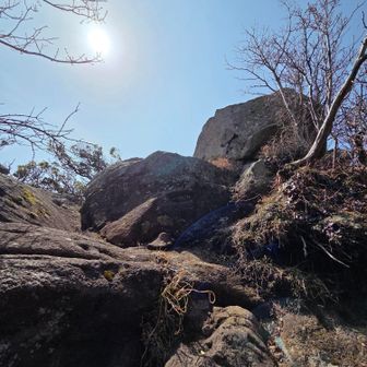 とりあえず岩登ろ