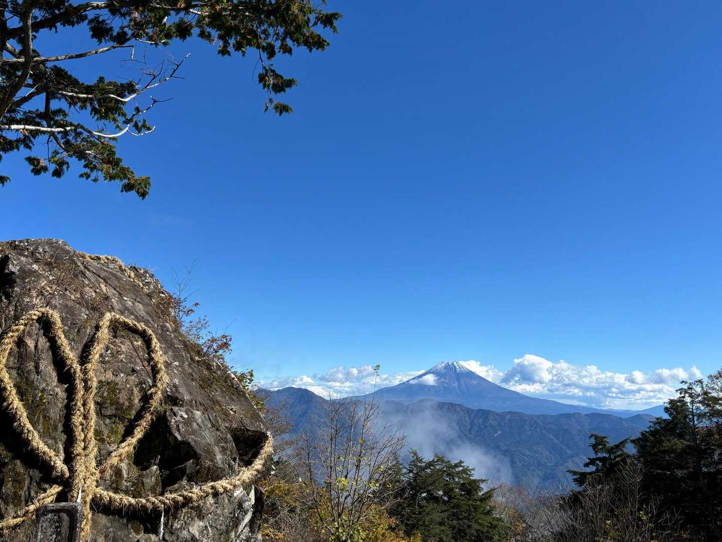 肝心坊-中適坊-晴雲坊-敬慎院-七面山-明浄坊-安住坊 縦走コースの写真