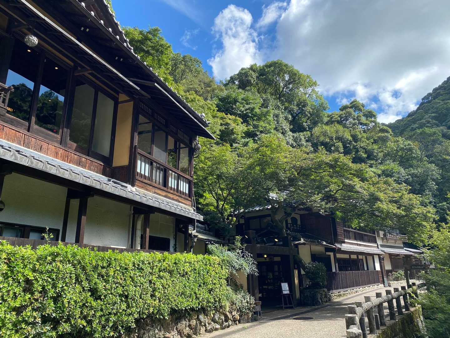 音羽山荘