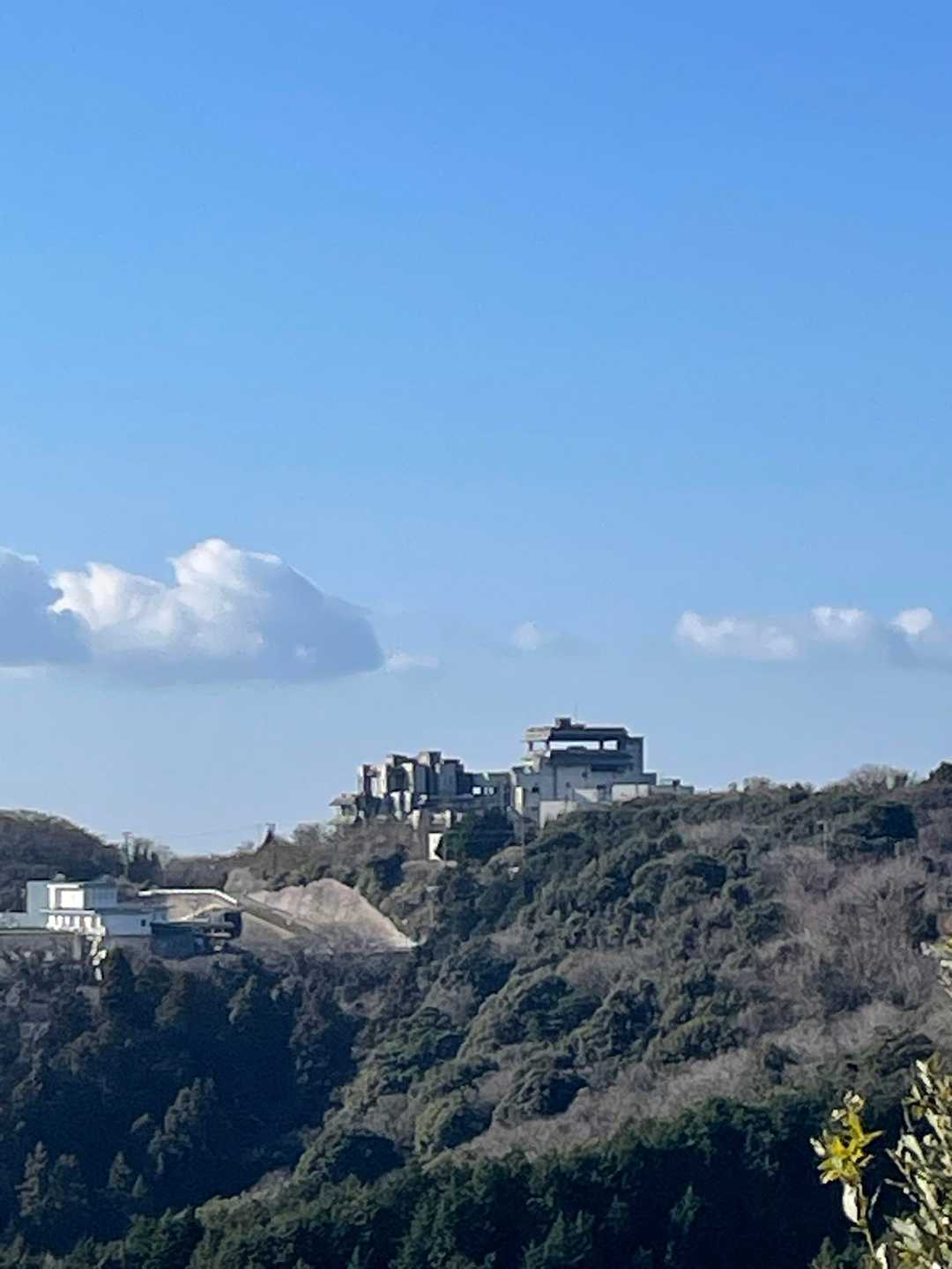要塞って感じの廃墟