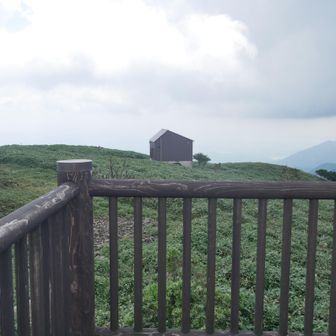 展望台から避難小屋