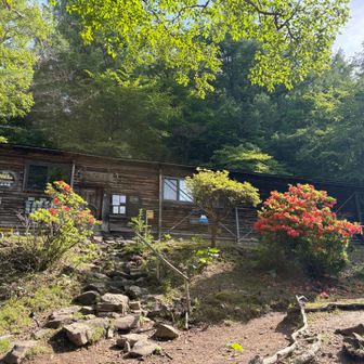 富士見平小屋
いつも泊まりたいとおもうけど、、