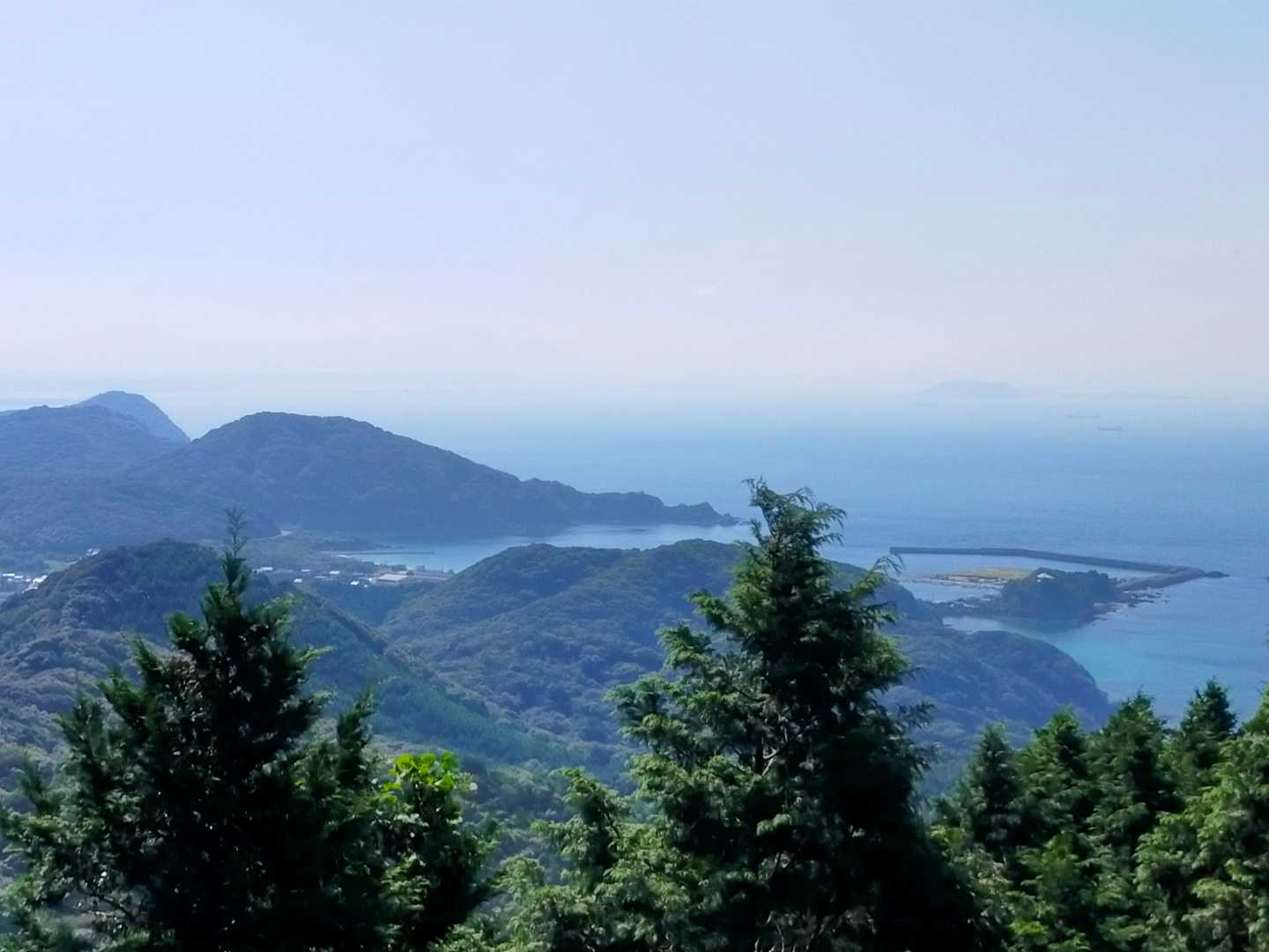 途中の「見返り地点」より