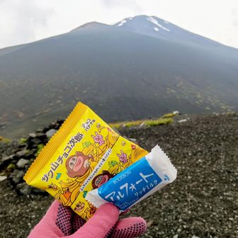 お二人からお菓子頂いた😋今回なんも持ってきてないんよね～🥲ゴメンね