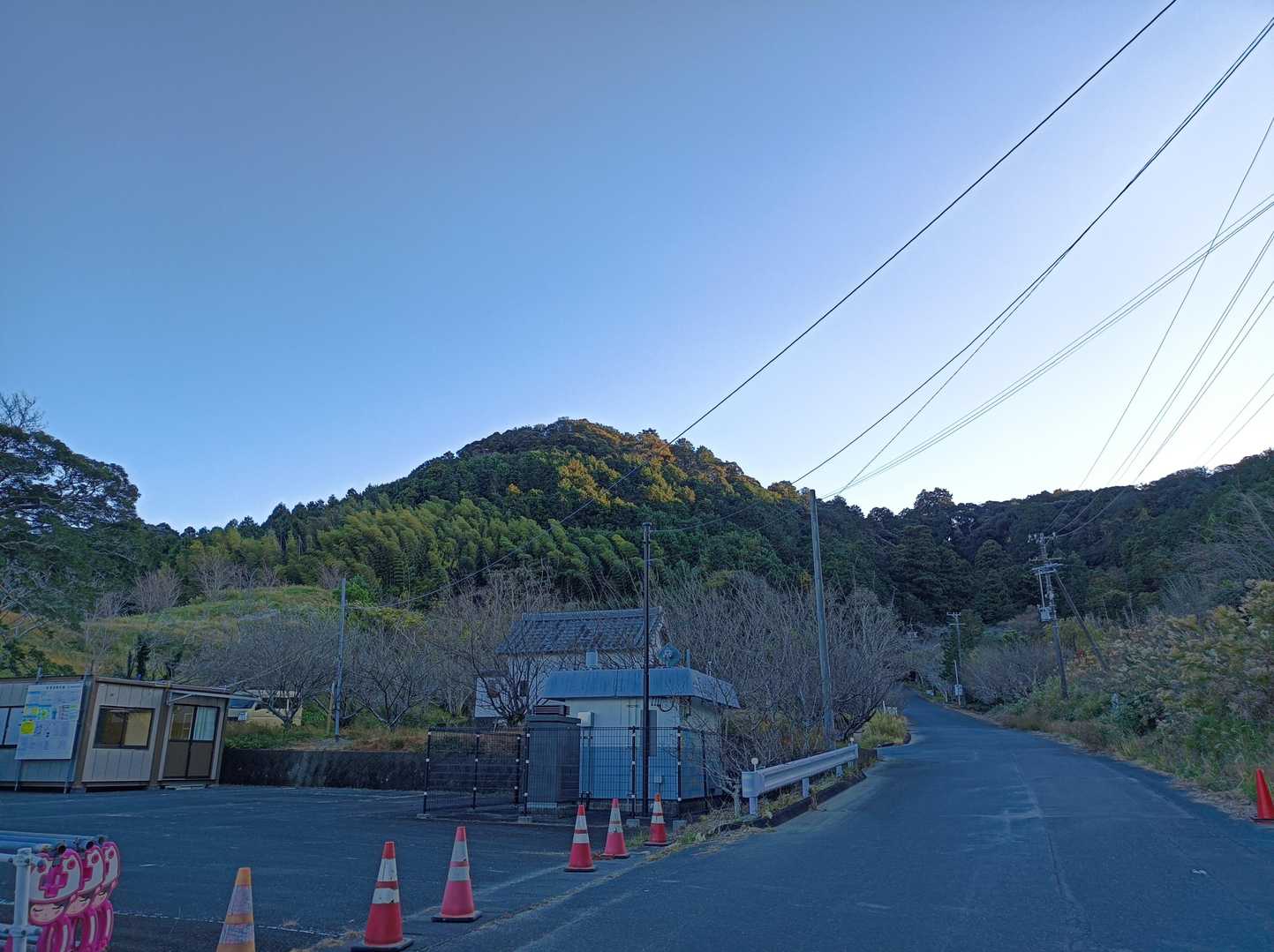 高天神山が綺麗にみえますねー