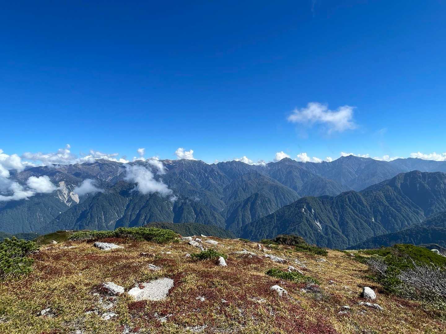 モモアセ山-毛勝山 往復コースの写真