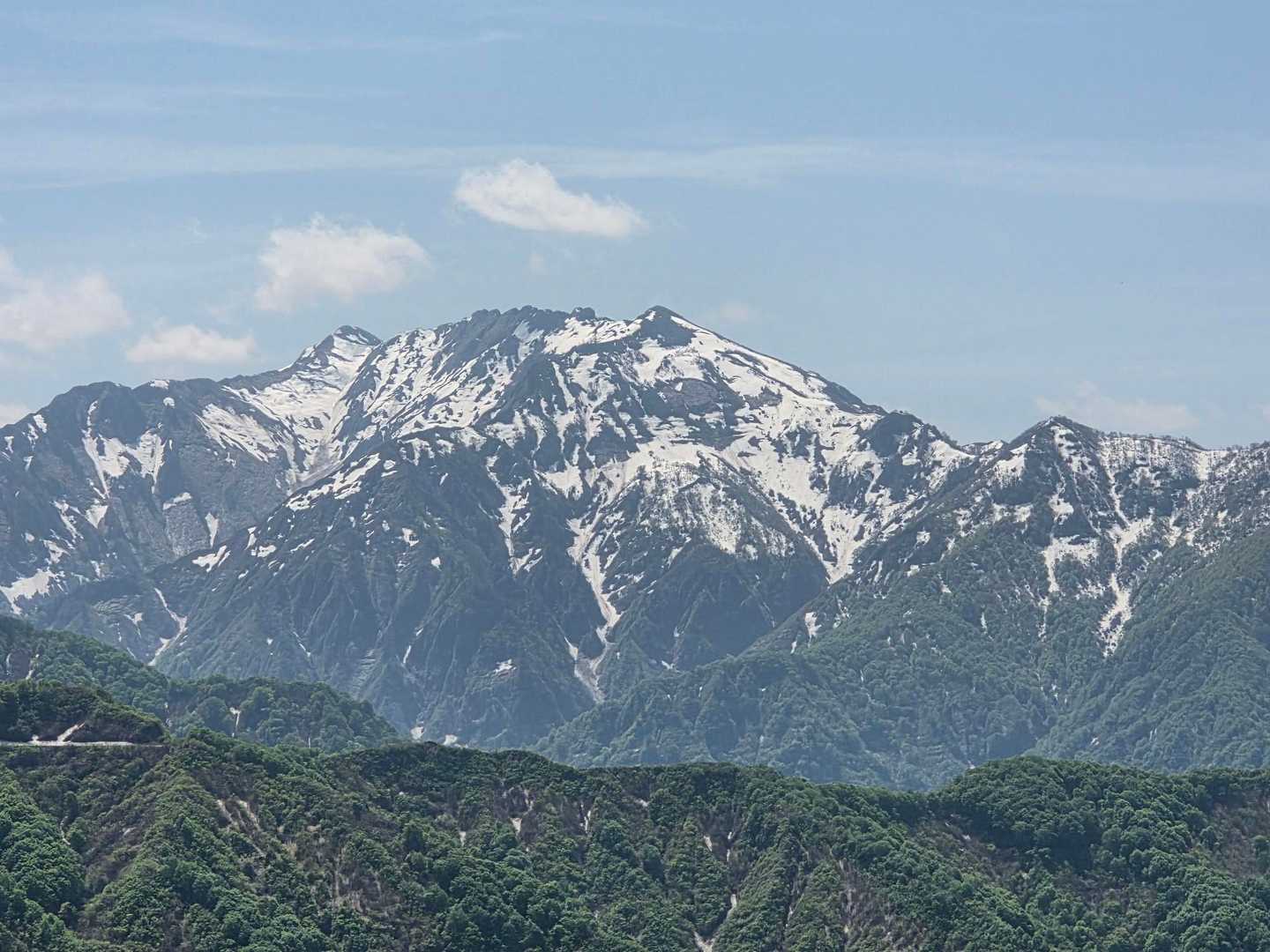 八海山どーん