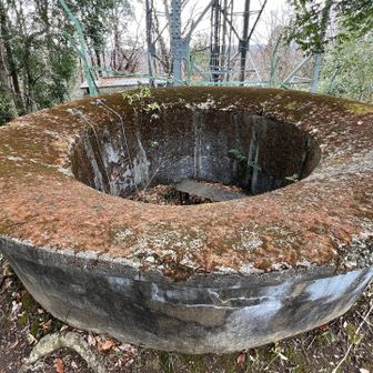 大きい◯中にイスがあります😄