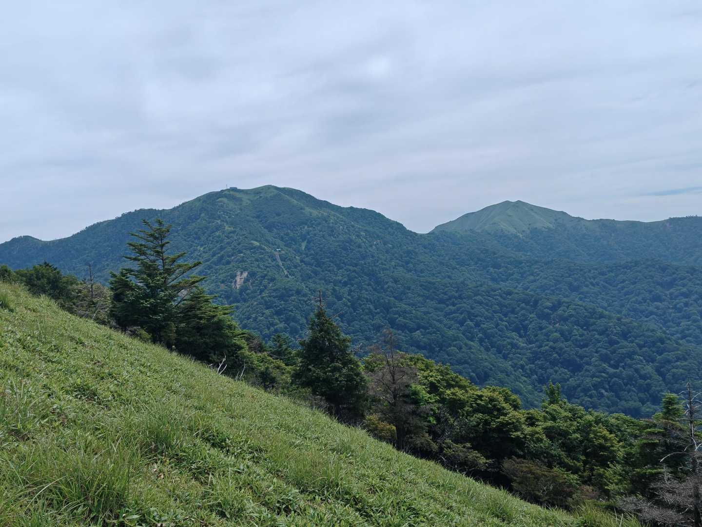 剣山が真正面に