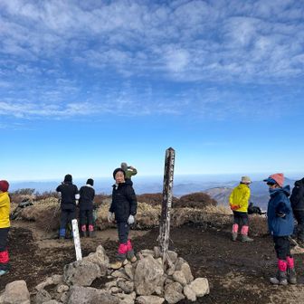 今日は全体的に人少なめ
と思ってたら大きな団体さんに何度か遭遇しました