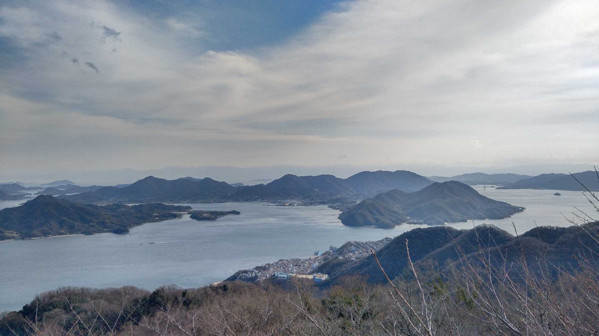 穏やかな瀬戸内海🌊🚢