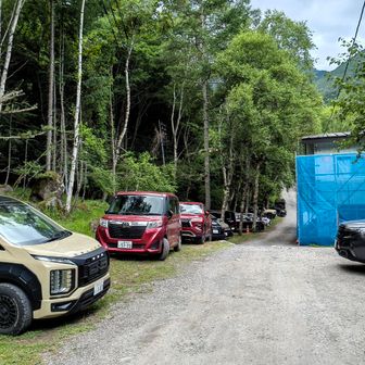 やまのこ村も車いっぱい（予約無しでも少し停められたらしい