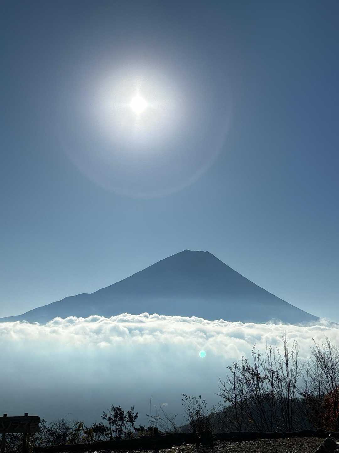 山梨側は雪ほぼ見えません
