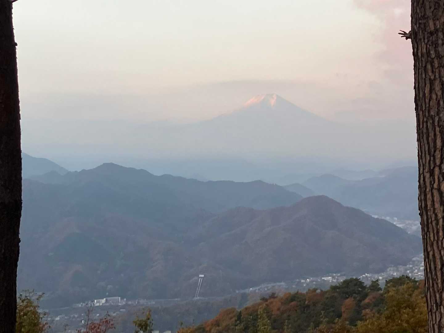 富士山も霞んでます🗻
これもまたよきー🤩