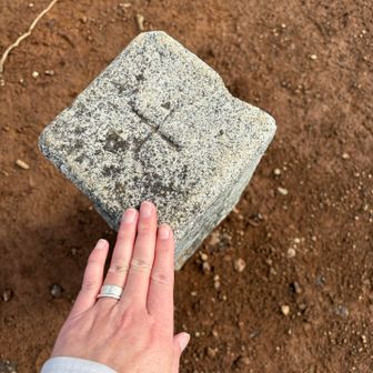 恒例の三角点Touch！