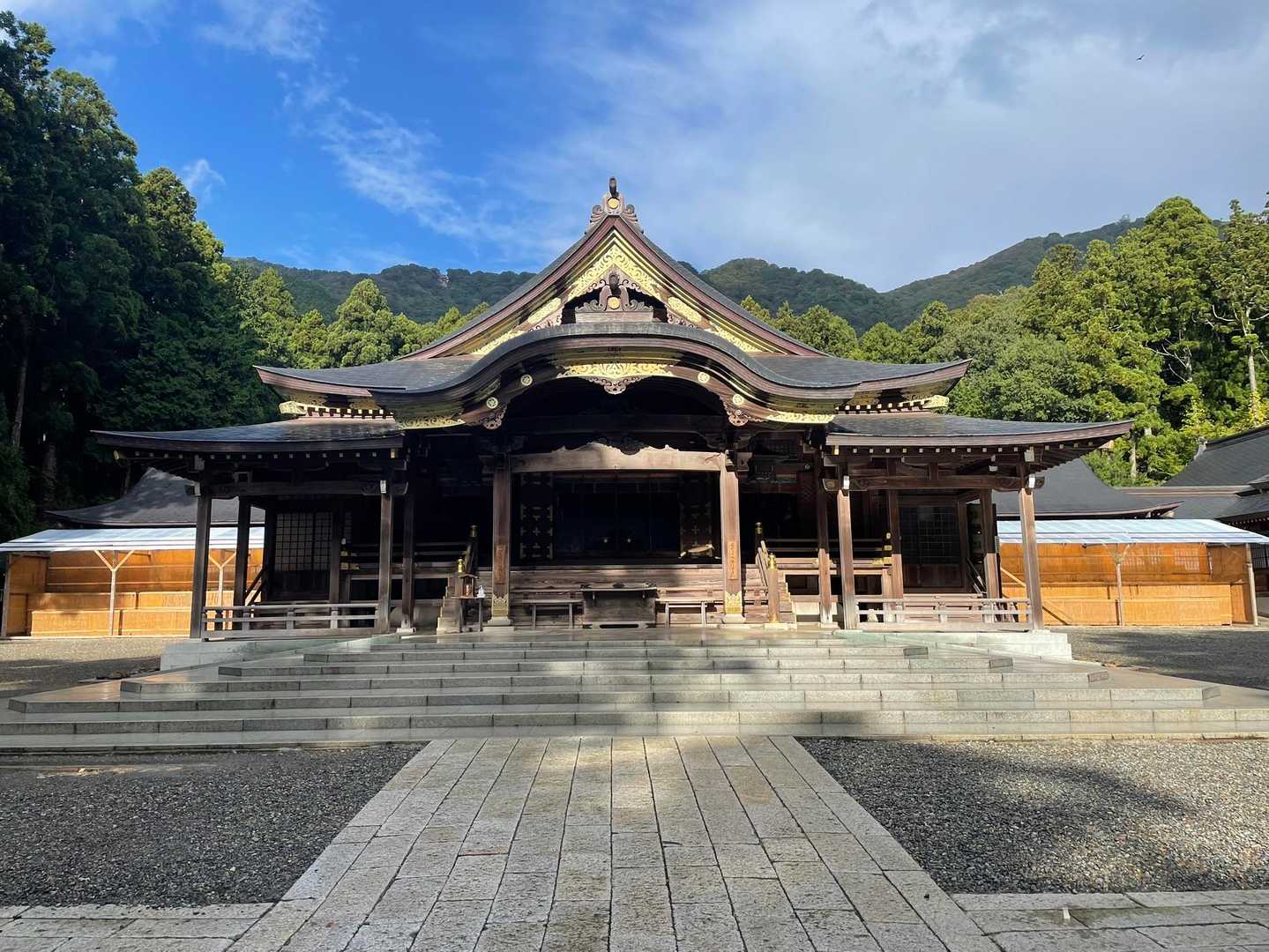 表参道コース | 彌彦神社から始まる、越後人の「心のふるさと」標高634mの霊峰の写真