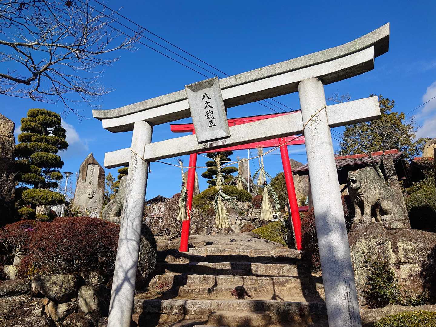 この先に山頂があるようですが、山頂標識などは見当たりませんでした😃