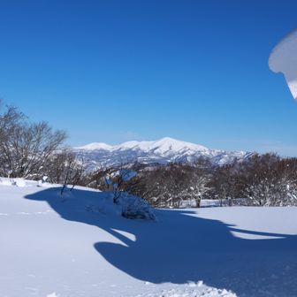 湯殿に姥月山✨️