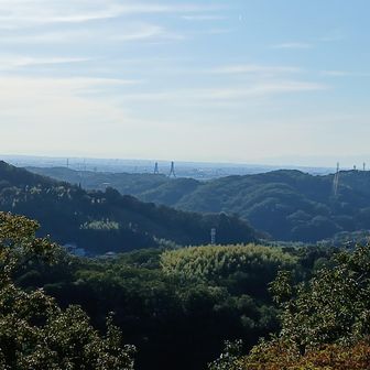 展望台からの眺望。アローズブリッジなど特徴的な建造物は遠目でも良く分かる。