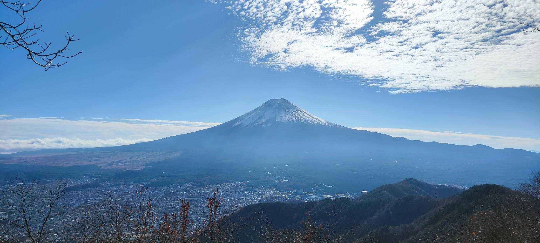 市街地と富士山
