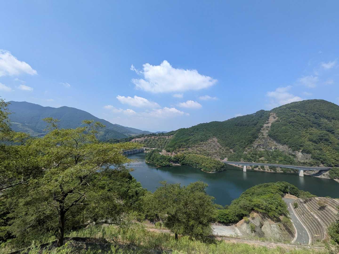 ゴールの鳴淵ダム⛰️
キャンプ場にお客さんが沢山いました⛺️