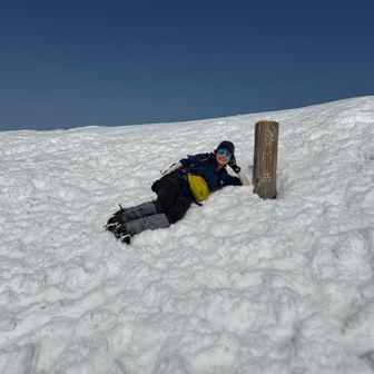 時間的に今日は諦めようかと思っていたオキ。雲の上で寝ているような❄️