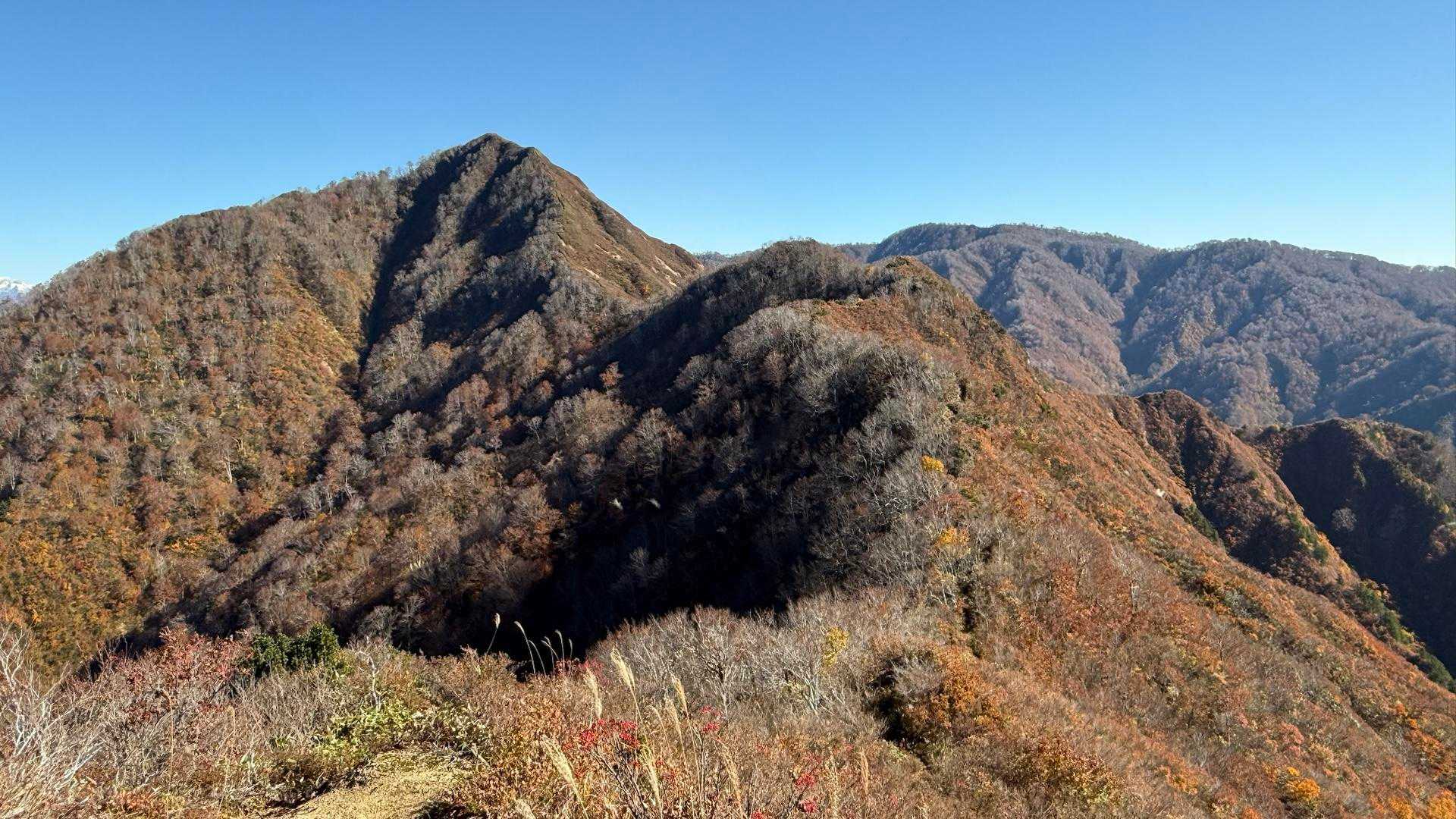 光兎山までアップダウンが多い